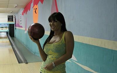 Claire Dames in Bowling Bet for Blow Jobs from 