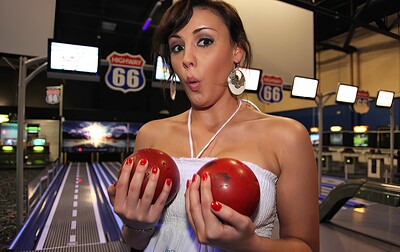 Brooke Lee Adams in Amusement Fuck from 