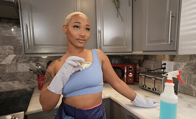 Thick Ass Daphne in The Thickest Cums The Quickest from