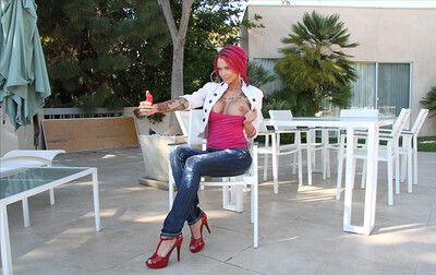 Anna Bell Peaks in Bring the pain! from 
