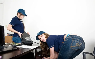 Kelly Divine and Sasha Grey in Kokcast Cable offers Anal Services from 
