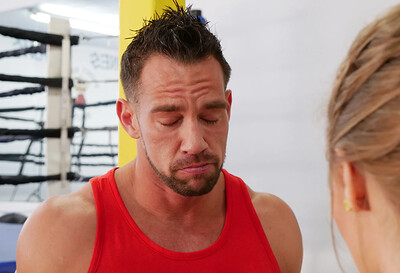 Nicole Aniston in Creampie During A Hard Work Out from