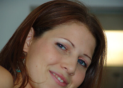 Jenni Lee in Sexy new amateur girl from back in the day, famous now from 