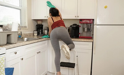 Michelle Martinez and Gunner in Dirty Maid Sucks My Cock Clean from
