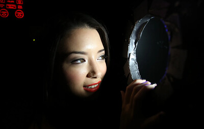 Daisy Summers in Daisy Summers Does the Glory Hole from