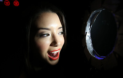 Daisy Summers in Daisy Summers Does the Glory Hole from