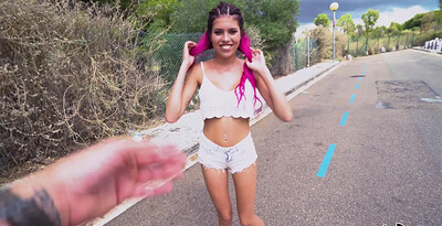Macarena Lewis in Dale Alegria Macarena from
