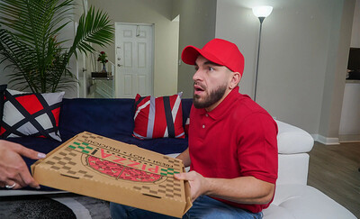 Macy Meadows in Pizza Guy Caught in 4K from