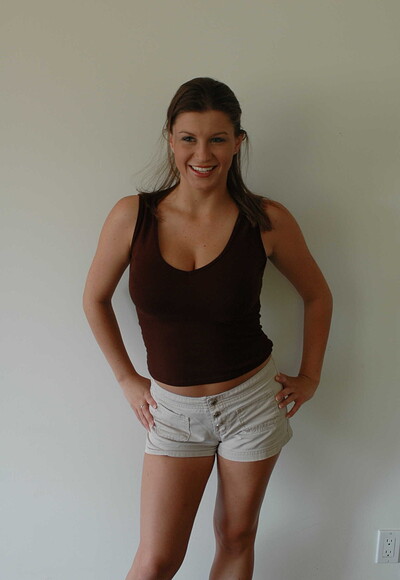 Sara Stone in from