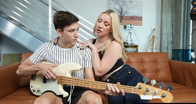Sydney Paige and Parker Ambrose in from