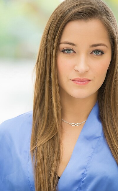 Sophia Knight and Dani Daniels in All you can eat from
