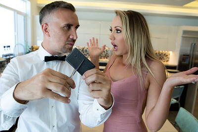 Brett Rossi in Table Dhoe from 