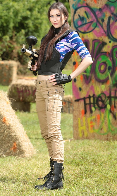 Angelina Diamanti in Battle Royale from