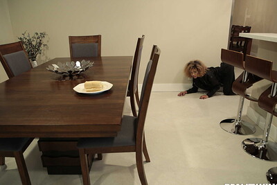 Xianna Hill in Breaking In The Burglar from