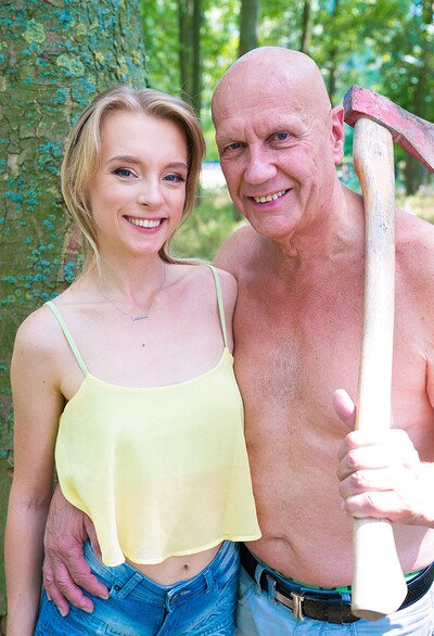 Lily Ray in from