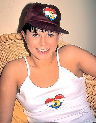 Vivienne F in Teentest 270 from 