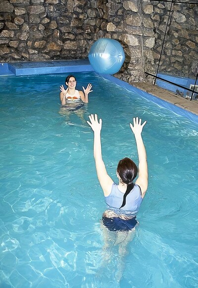 Jennifer C and Kelly in Wetteens 019 from 