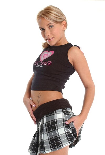 Veronica B in Glamour Teens 040 from 