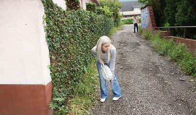 Diona in Seventeen Special 382 from 