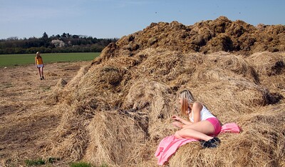 Terra and Abby A in Yll 439 from 