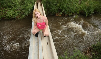 Kala in Seventeen Special 403 from 