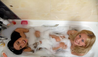 Nicky M and Lindsey B in Yll 452 from 