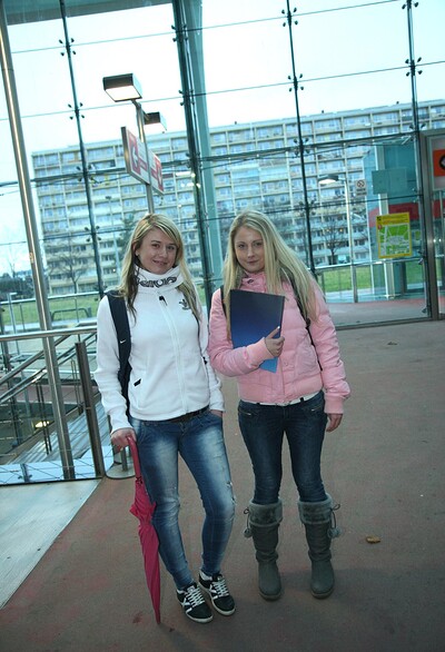 Lucy P and Mia E in Yll 535 from 