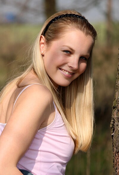 Chanel A in Blondes 271 from 