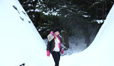 Nicoletta H in Winterspecial 22 from 