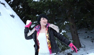 Nicoletta H in Winterspecial 22 from 