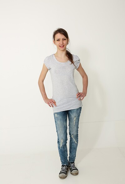 Mona E in  from 