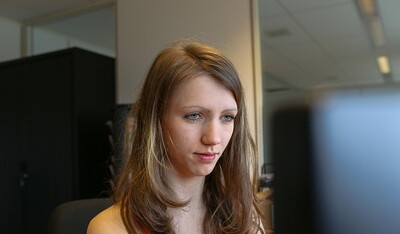 Mona E in  from 