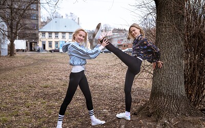Bernie Svintis and Alice Reign in Lesbians think alike from 