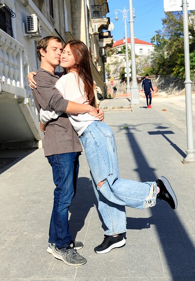 Nika Murr and Turman Merman in Who wears the jeans in the house from 