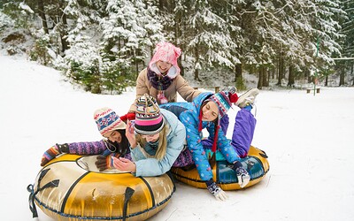 Eva Tender and Lisa Nixon in Snow bunnies 4 from 