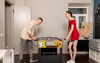 Ellis Baileys and Steve G in Fussball nut from