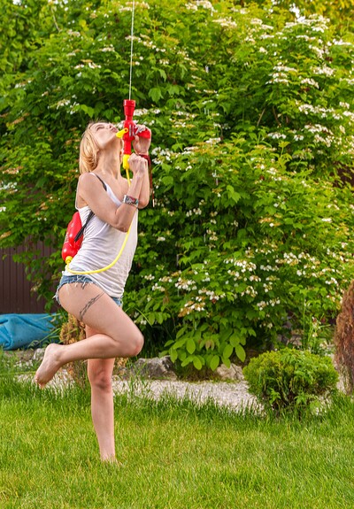 Tea Mint in Squirt gun and pussy fun from 