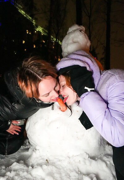 Violet Joly and Akina Asmus in Hot lesbians make snowman melt from 