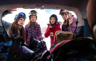 Margo von Teese and Alice Flore in Ready, set, snow! 1/4 from 