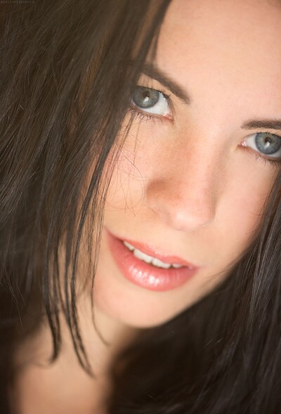 Veronica Radke in set
