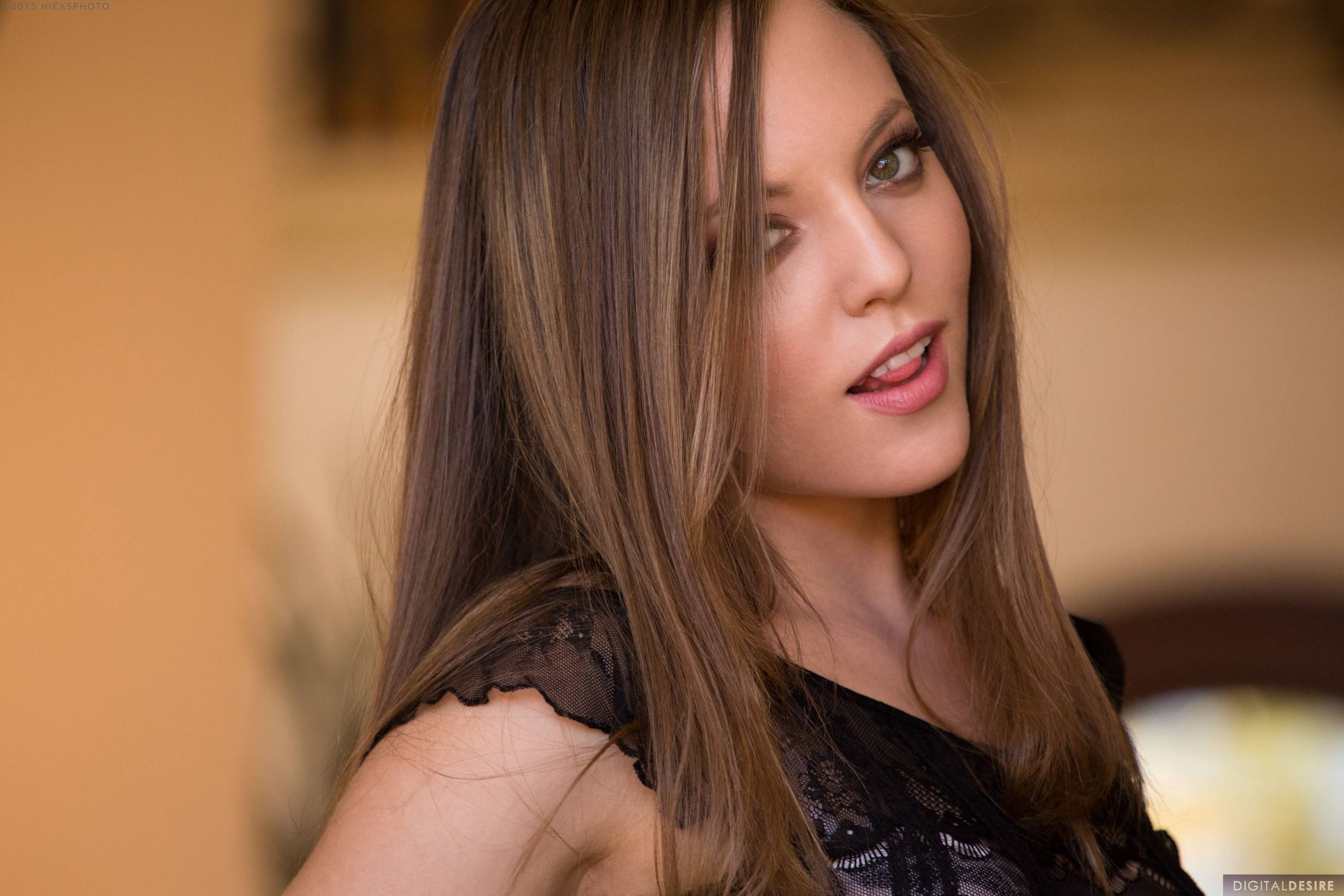 Aubrey Star in set
