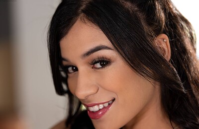 Savannah Sixx in  from 