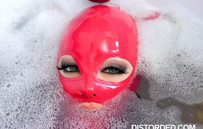 Latex Lucy and Mugur in Latex bath from 