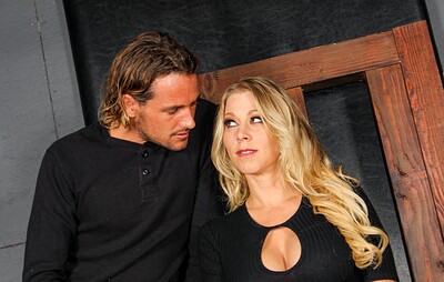 Indiana Bones and Katie Morgan in A visit to the dungeon from