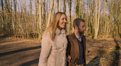 Joy Latoya and Roy Toyboy in Stiekem avontuurtje in het bos from