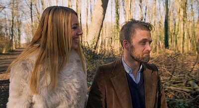 Joy Latoya and Roy Toyboy in Stiekem avontuurtje in het bos from