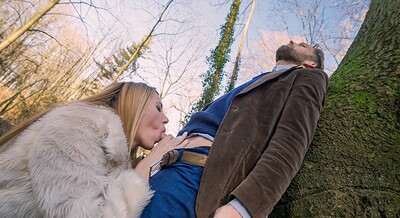 Joy Latoya and Roy Toyboy in Stiekem avontuurtje in het bos from