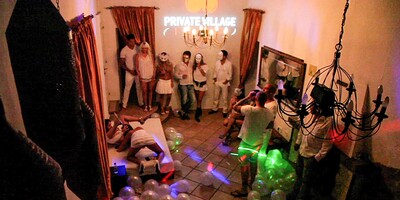 Ilse D and Leandra in Passie Goes Ibiza, deel 1 from