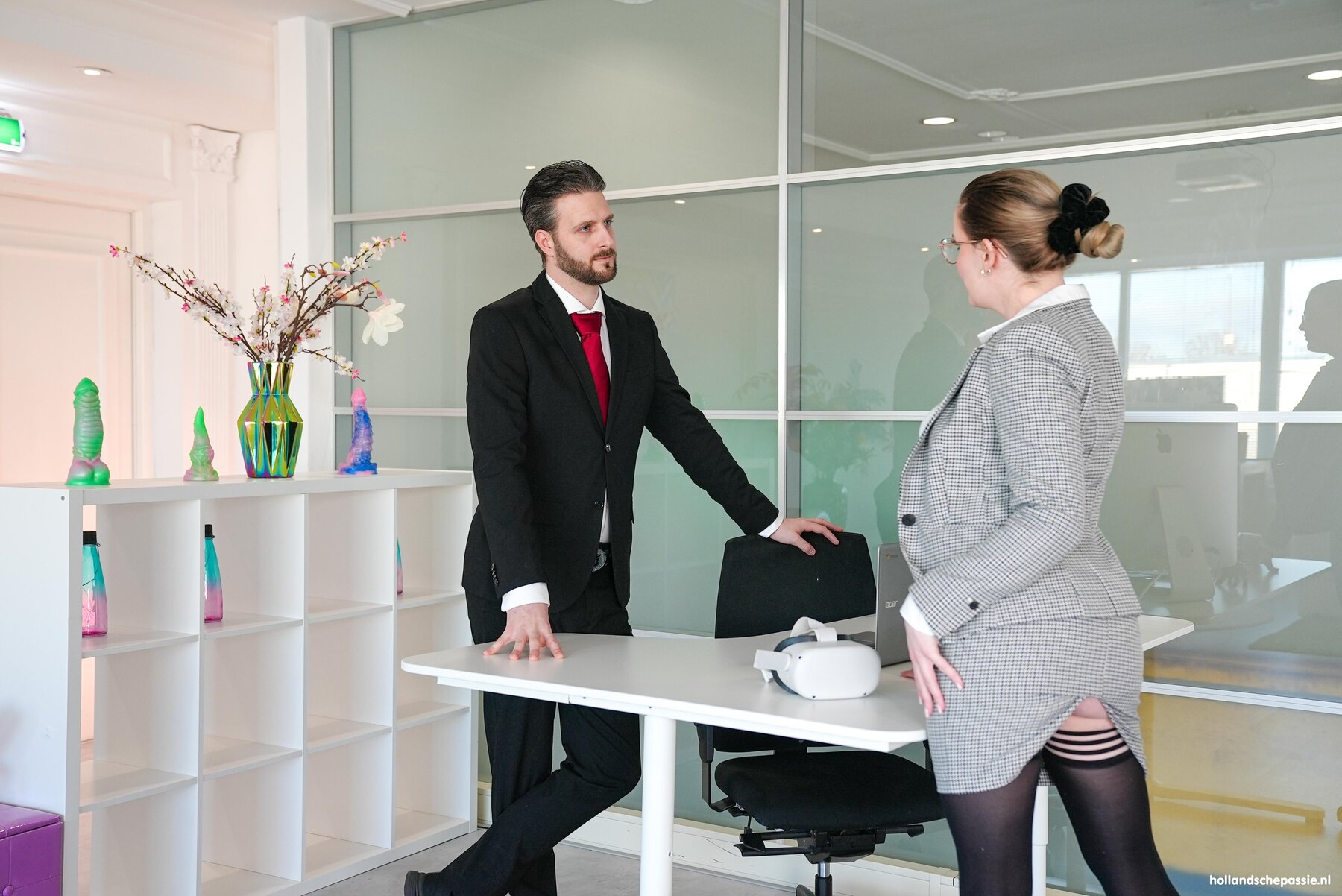 Silas Sweettooth and Spike Hard Nude in Silas is de lekkerste collega! -  Free Hollandschepassie Picture Gallery at Babehub