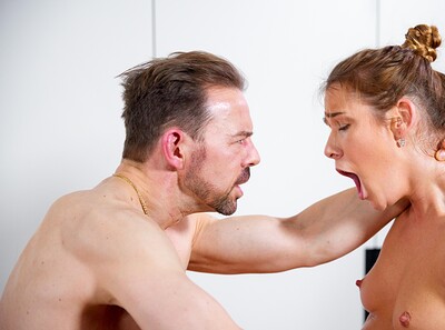 Erik Everhard and Alexis Crystal in Hot massage turns into sex from